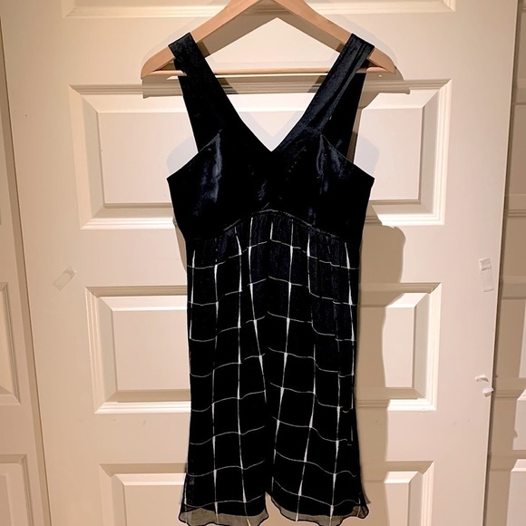Black Sheer Silk Dress Babydoll Sz S V Neck White Checkered Minimalist Party - Picture 4 of 8